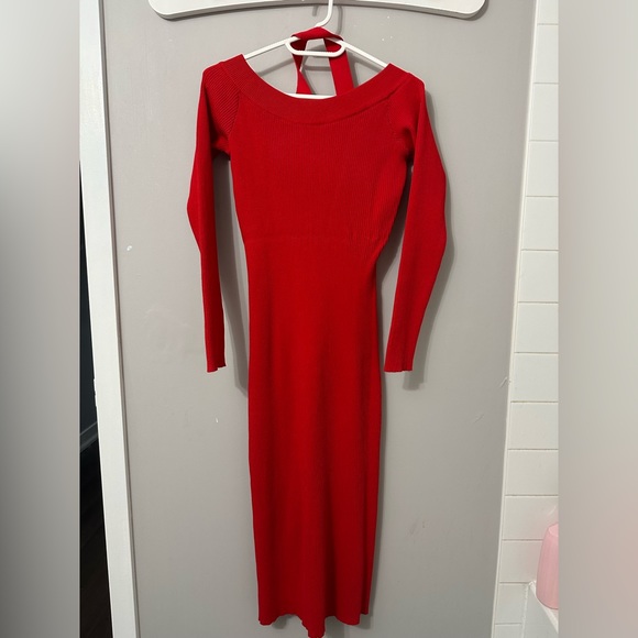 Red knit dress - Picture 2 of 3